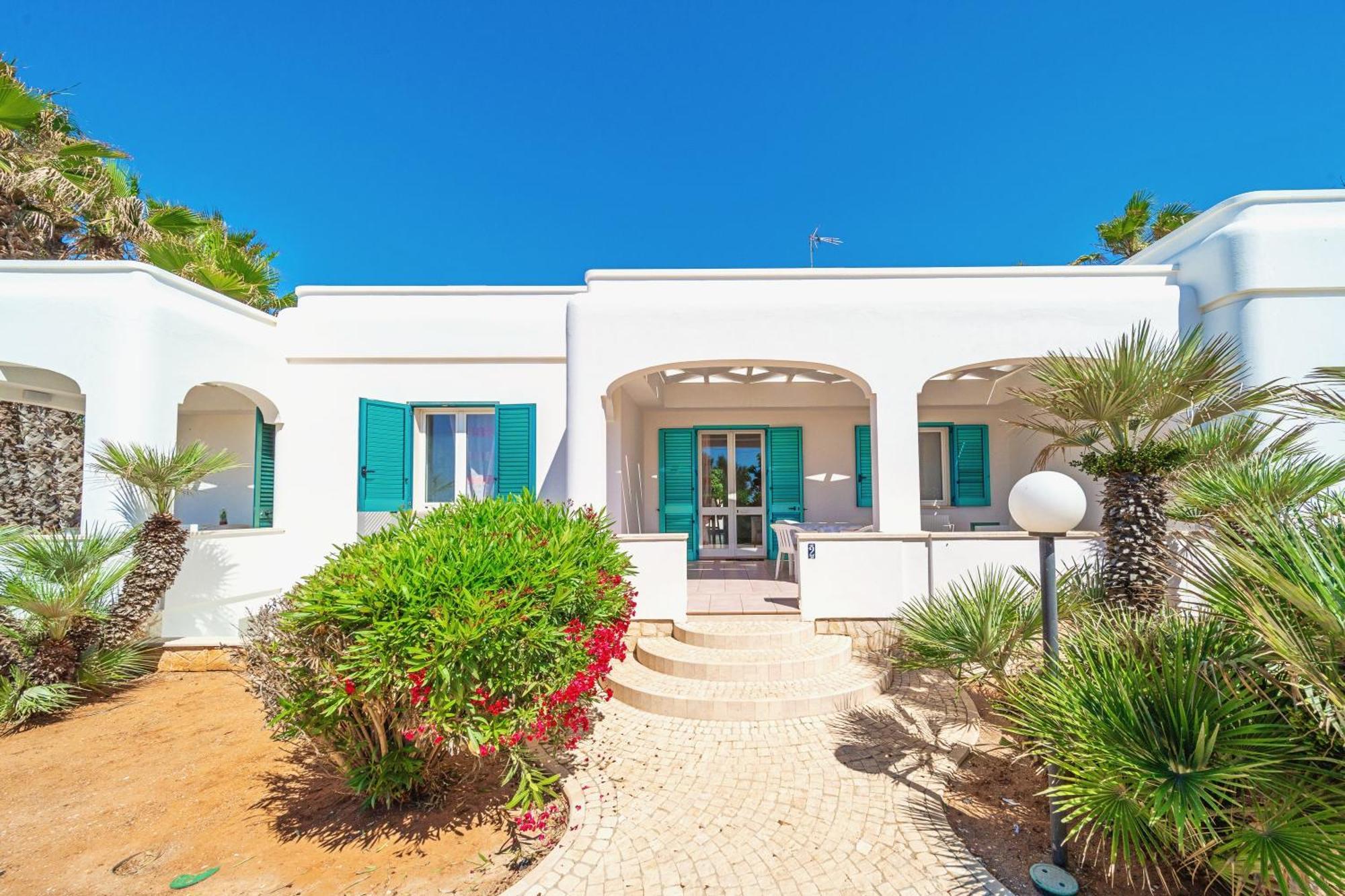 Residence Oasi Sul Mare Torre Suda Exterior photo
