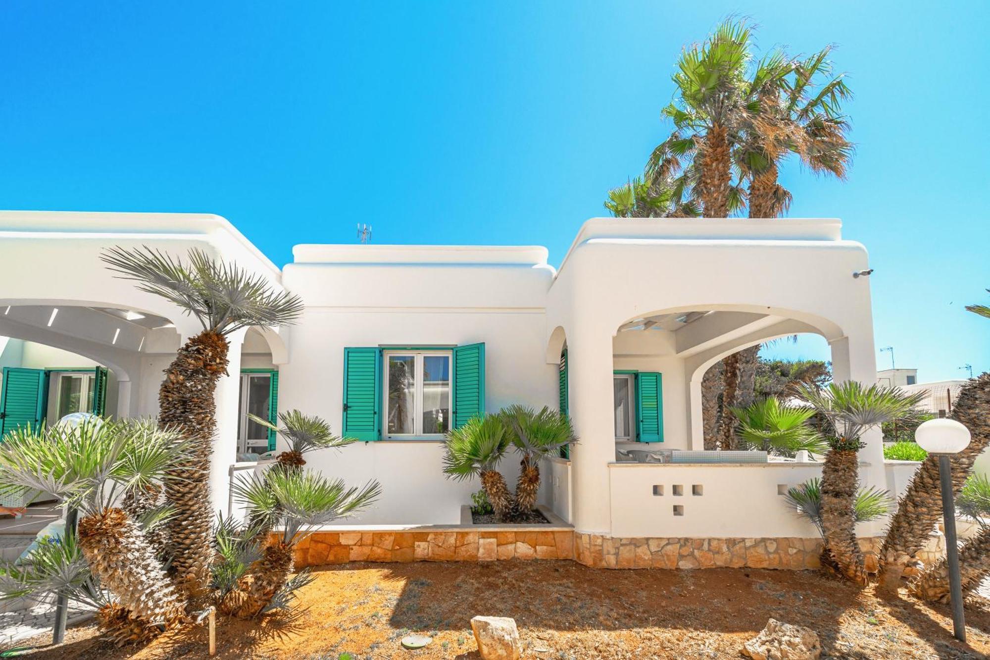Residence Oasi Sul Mare Torre Suda Exterior photo