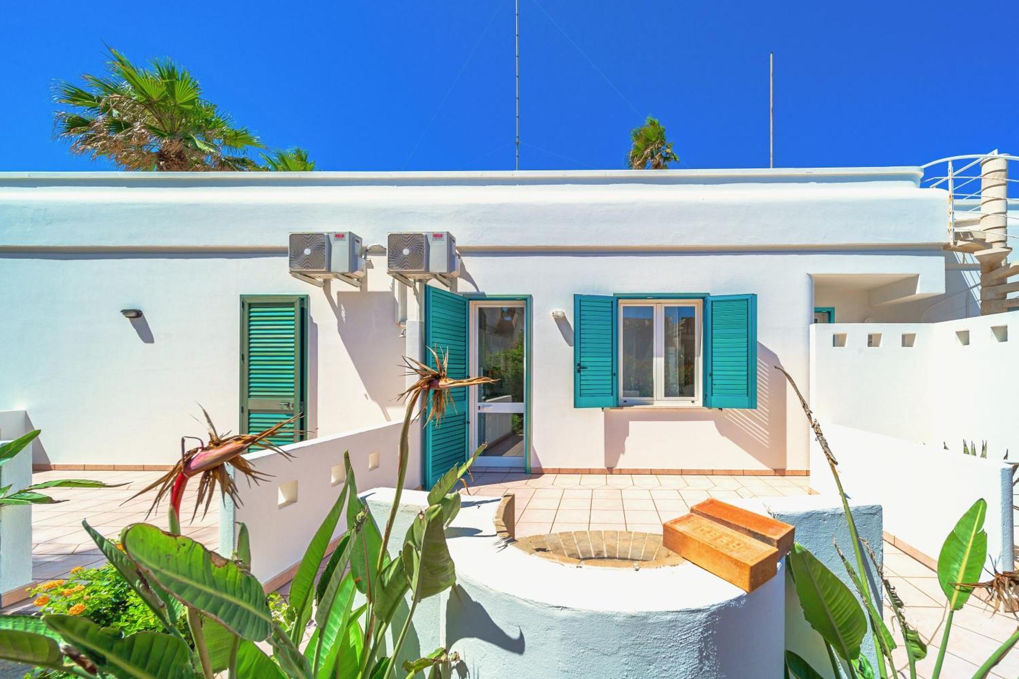 Residence Oasi Sul Mare Torre Suda Exterior photo